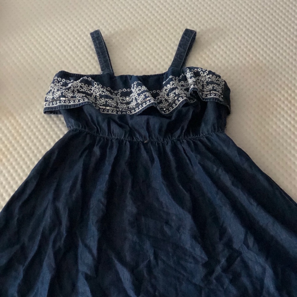 Girl’s summer dress